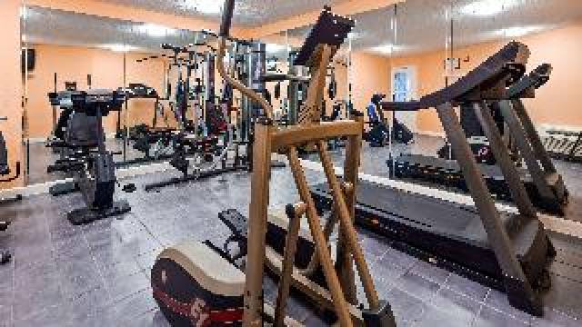 Desportos y Entretenimento