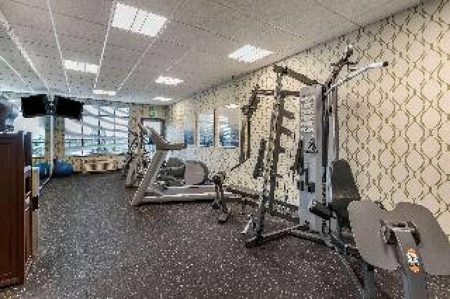 Desportos y Entretenimento