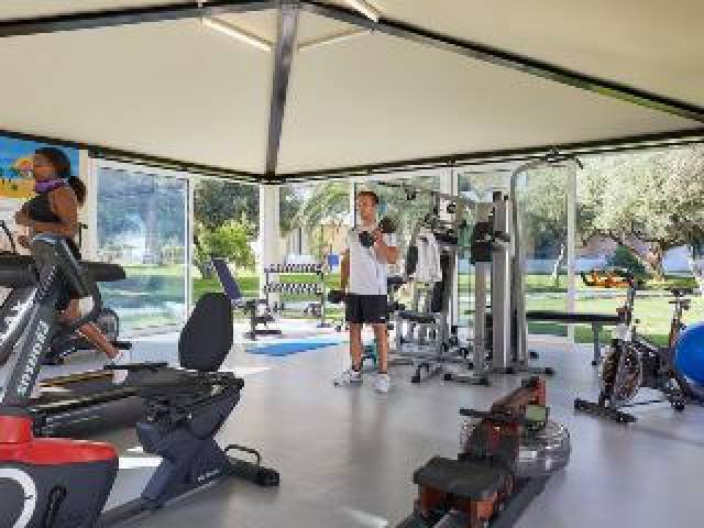 Desportos y Entretenimento