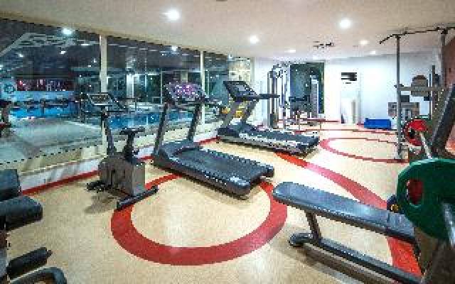 Desportos y Entretenimento
