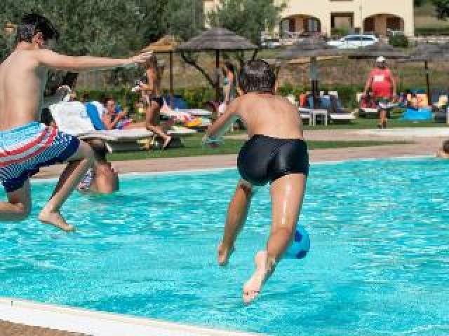 Desportos y Entretenimento
