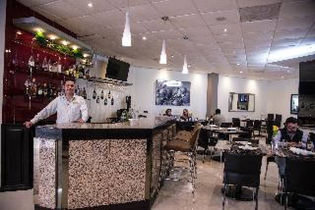 Bar
