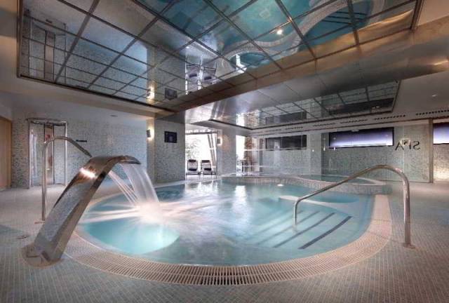 Piscina