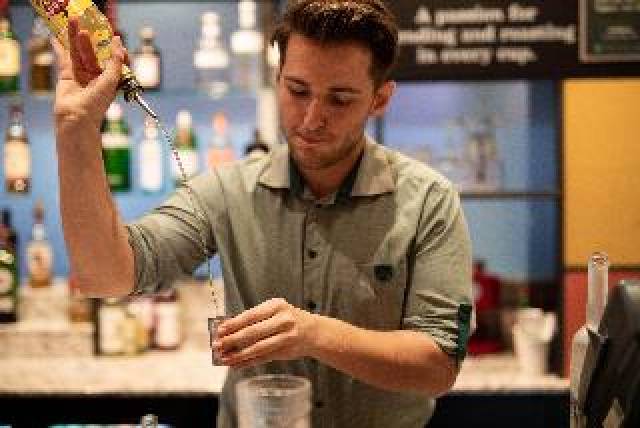 Bar