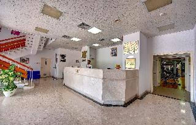 Desportos y Entretenimento