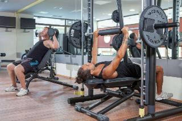 Desportos y Entretenimento