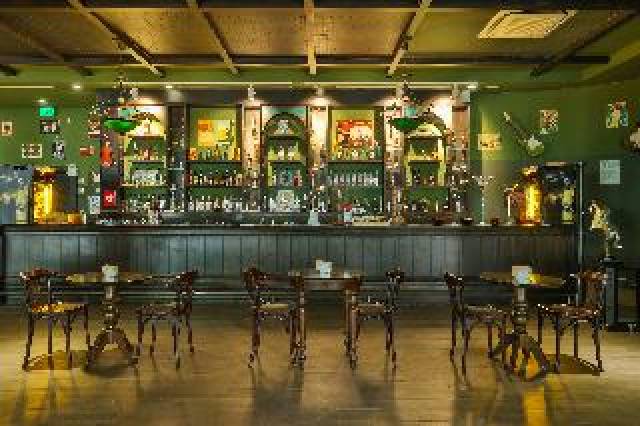 Bar