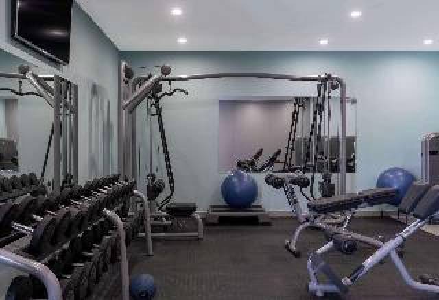 Desportos y Entretenimento