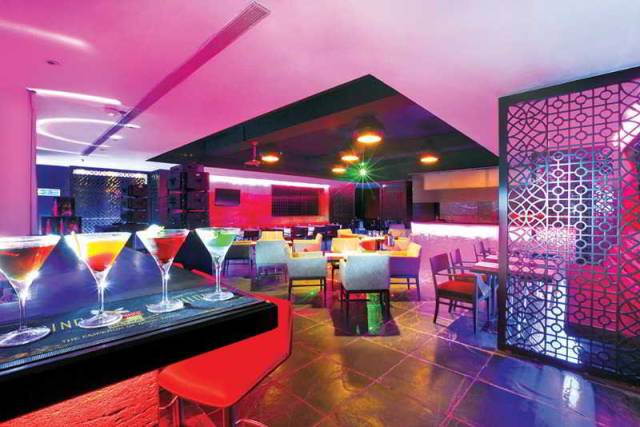 Bar