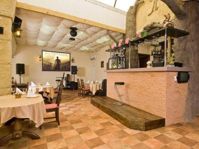 Bar