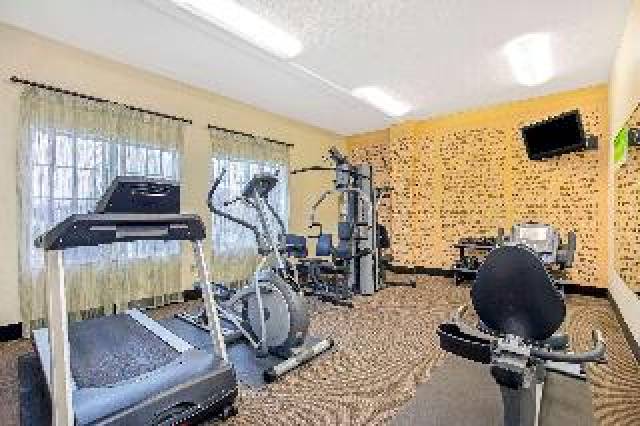 Desportos y Entretenimento
