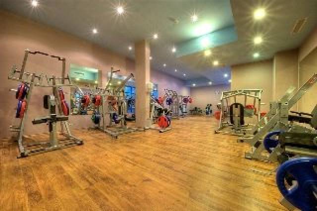 Desportos y Entretenimento