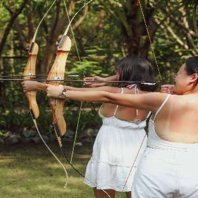 Desportos y Entretenimento