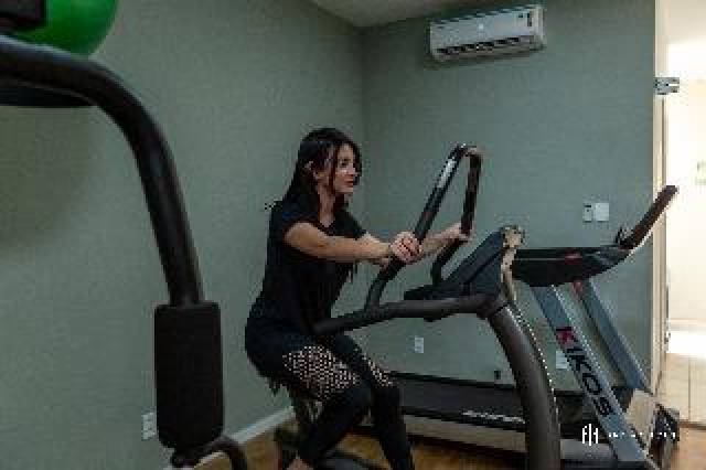 Desportos y Entretenimento