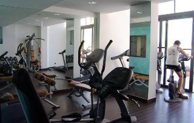 Desportos y Entretenimento