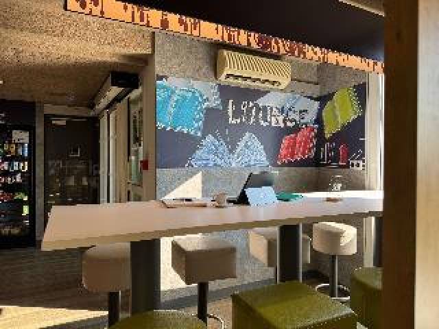 Desportos y Entretenimento