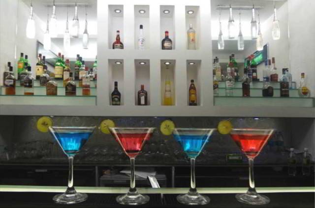 Bar