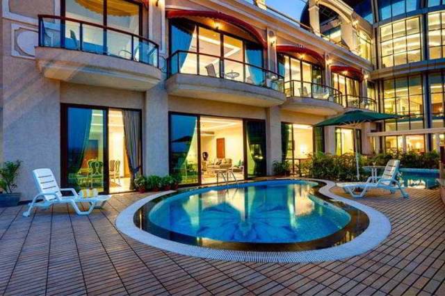 Piscina