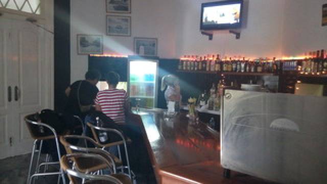 Bar
