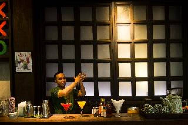 Bar