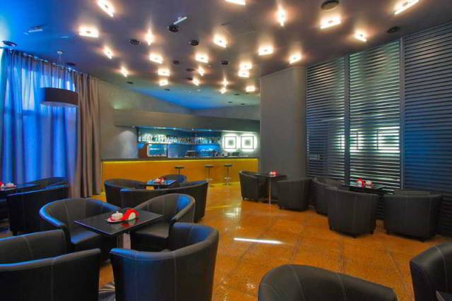 Bar