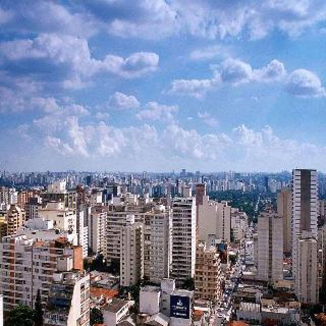 Desportos y Entretenimento
