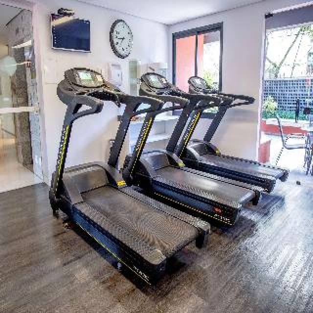 Desportos y Entretenimento