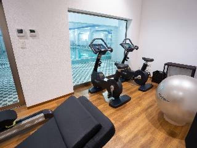 Desportos y Entretenimento