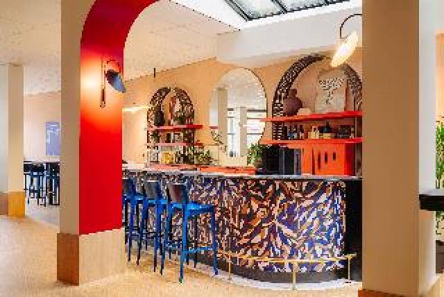 Bar