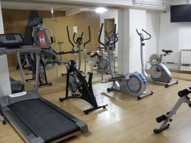 Desportos y Entretenimento