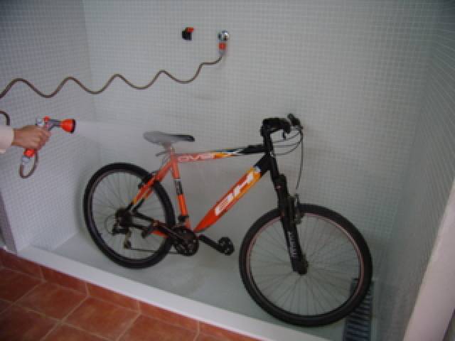 Desportos y Entretenimento