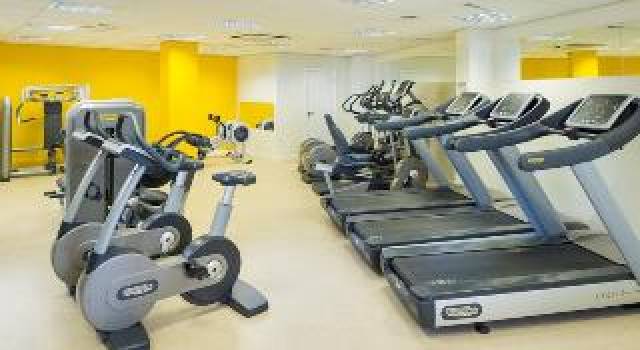 Desportos y Entretenimento