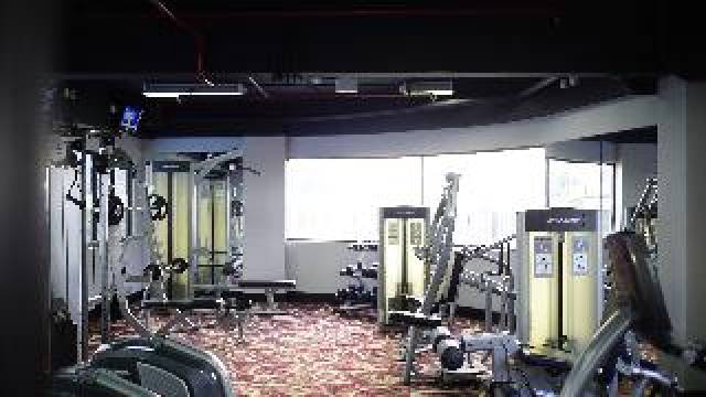 Desportos y Entretenimento