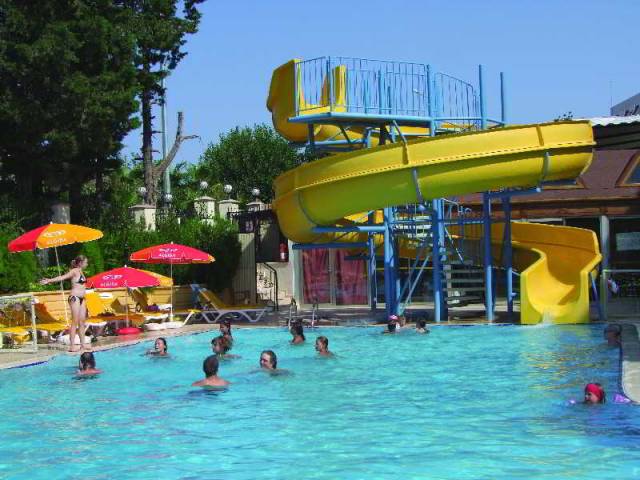 Piscina