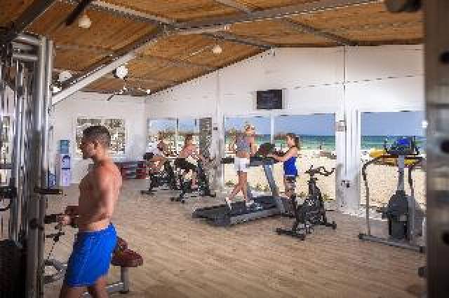 Desportos y Entretenimento