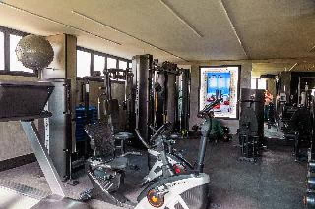 Desportos y Entretenimento