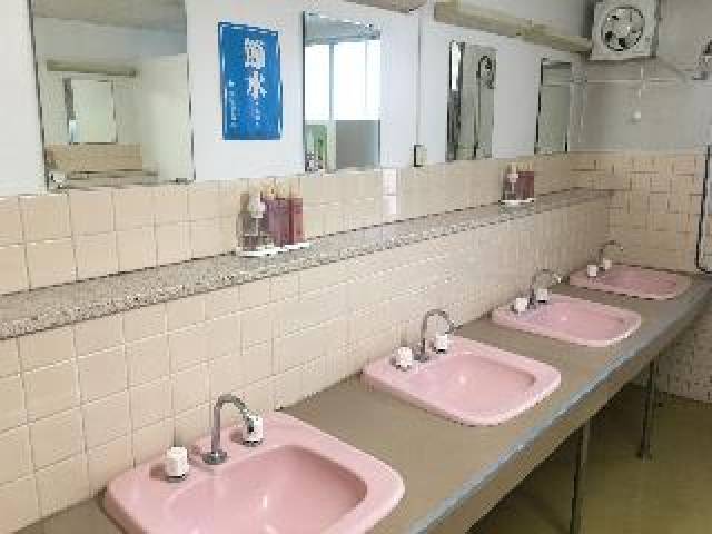 Desportos y Entretenimento