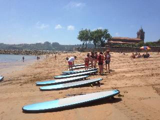 Desportos y Entretenimento