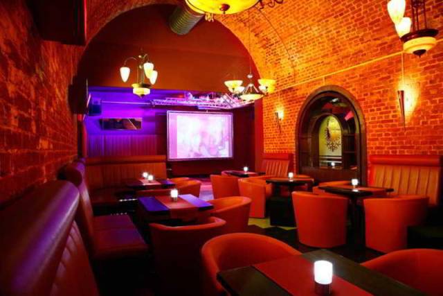 Bar