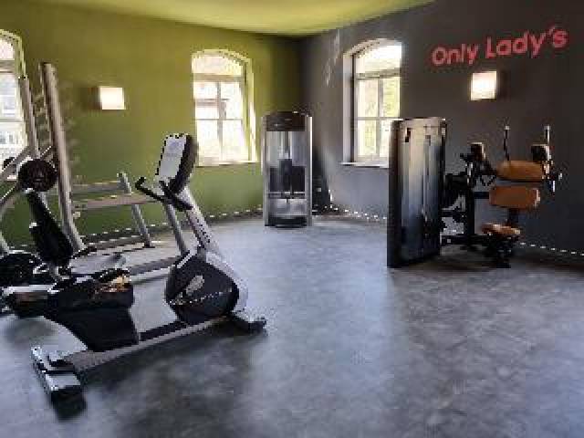 Desportos y Entretenimento