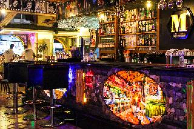 Bar
