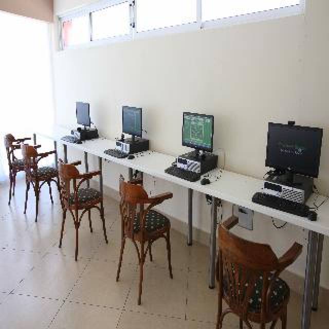 Desportos y Entretenimento