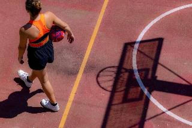 Desportos y Entretenimento