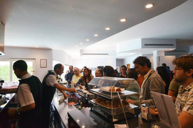Bar