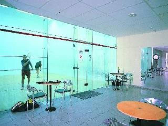 Desportos y Entretenimento