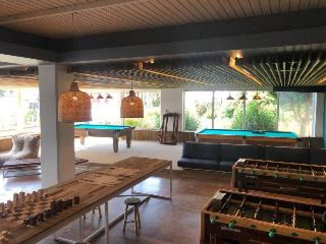 Desportos y Entretenimento