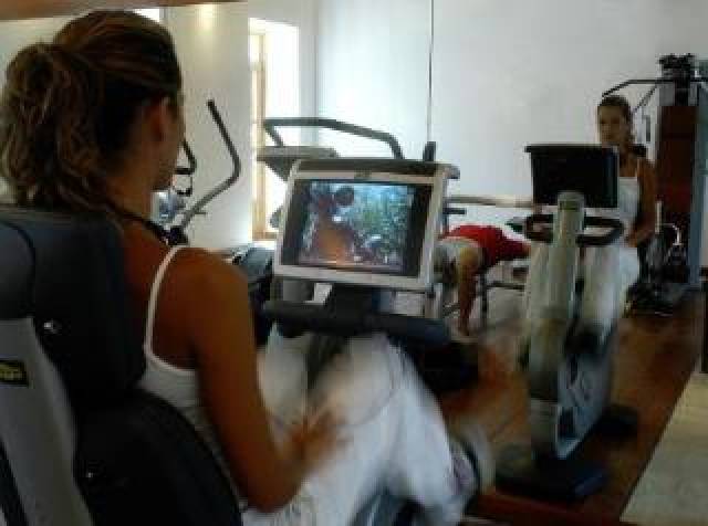 Desportos y Entretenimento