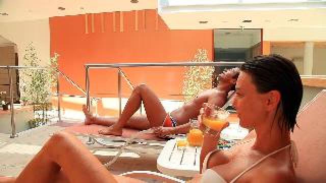 Desportos y Entretenimento