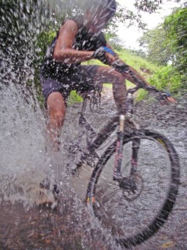 Desportos y Entretenimento