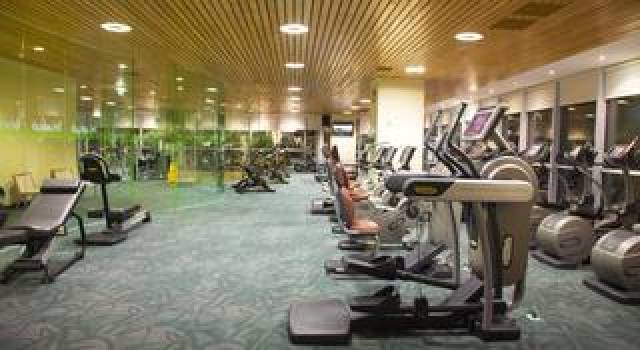 Desportos y Entretenimento